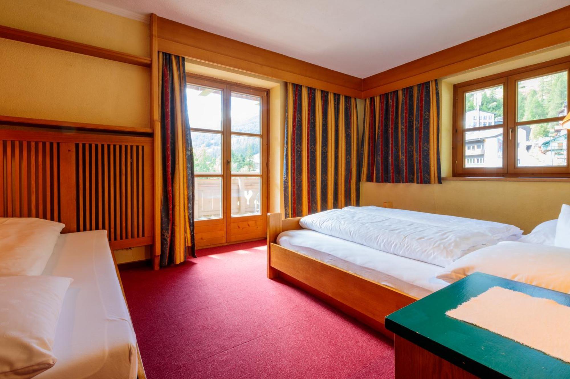 Parkhotel Soelden Room photo
